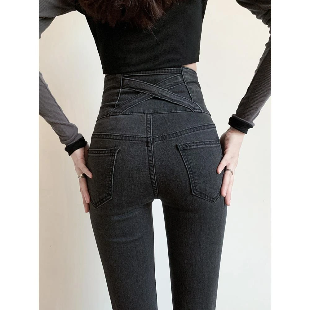 灰色蜜桃臀紧身牛仔裤女小脚裤新款冬季高腰显瘦加绒铅笔裤