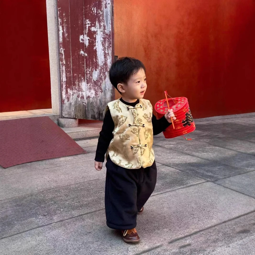 2025秋冬新中式童装周岁礼服男宝唐装马甲秋冬女中国风兔拜年套装