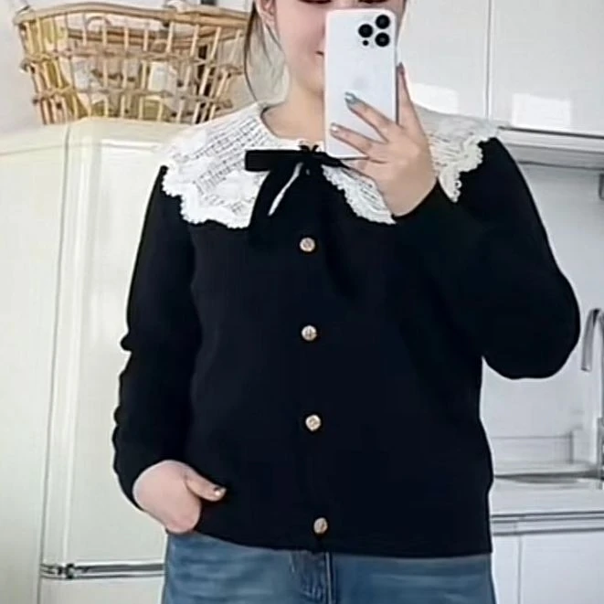【苹果现货清清】CCC11348重工花边娃娃领衬衫显瘦毛衣开衫