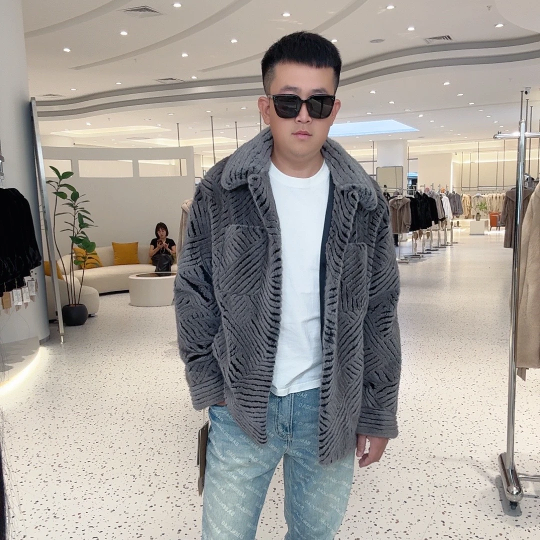 LP856时尚男生设计师翻领秋冬灰色雕刻工艺外套水貂貂皮