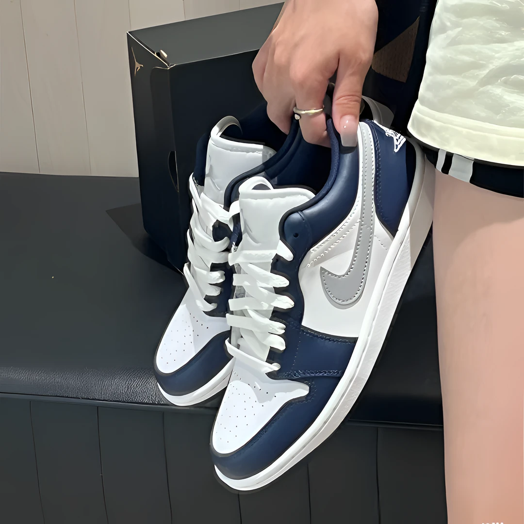 Air Jordan 1 Low AJ1白蓝灰 男子低帮轻便休闲板鞋553558-141