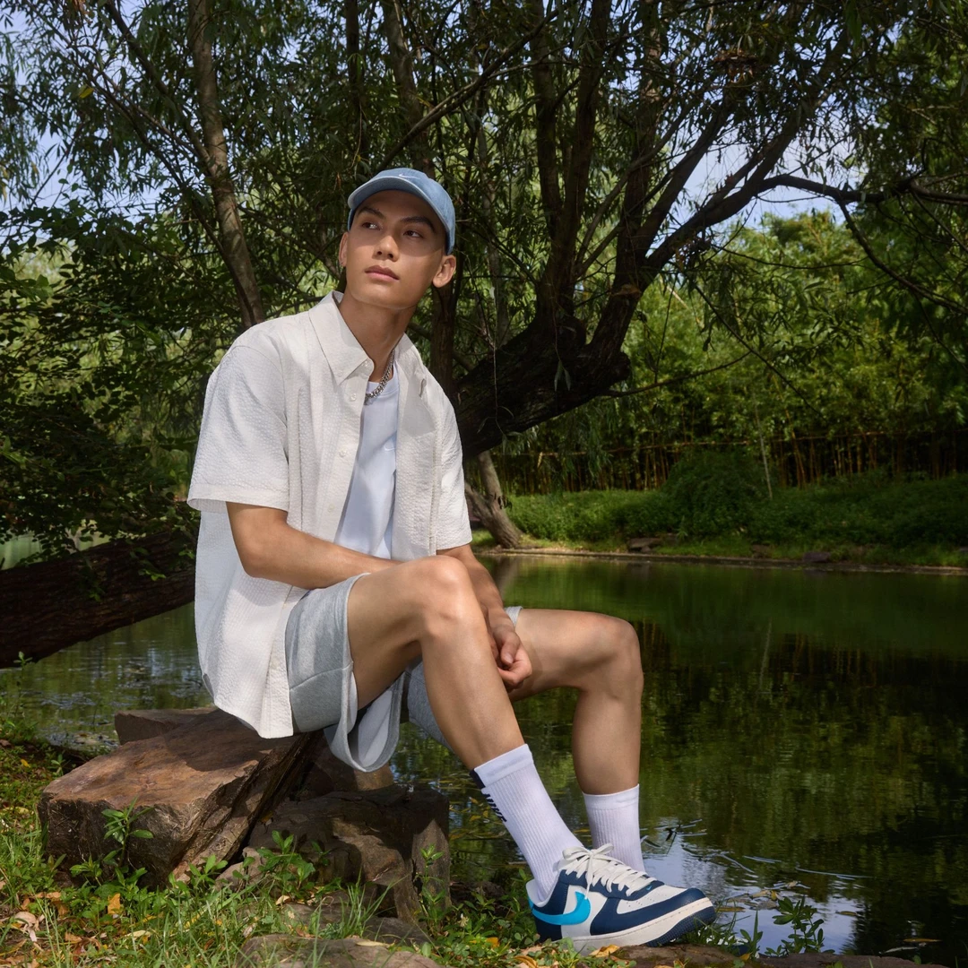 【莫奈调色板】Nike男短袖泡泡纱系扣衬衫秋季宽松机能风休闲FN3223
