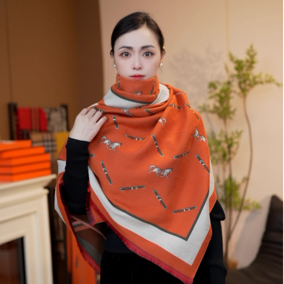 【仿版必究】小马时尚加绒加厚围巾秋冬季女士百搭双面披肩保暖围脖