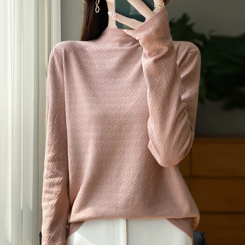 时尚气质肌理感简约半高领长袖套头衫秋冬新款别致小众提花打底衫