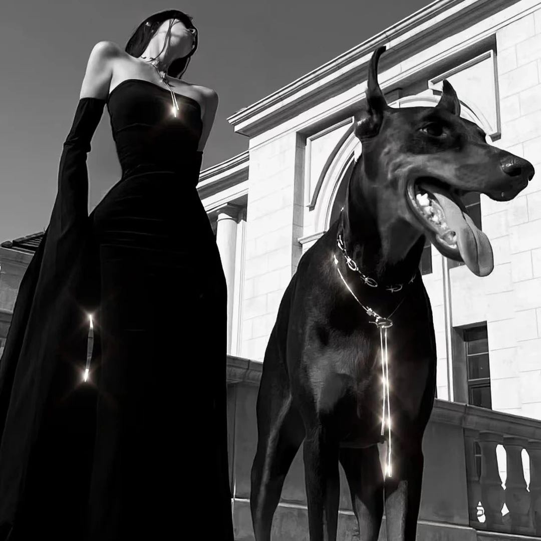 LY潮牌复古铆钉T恤男女同款067890-2