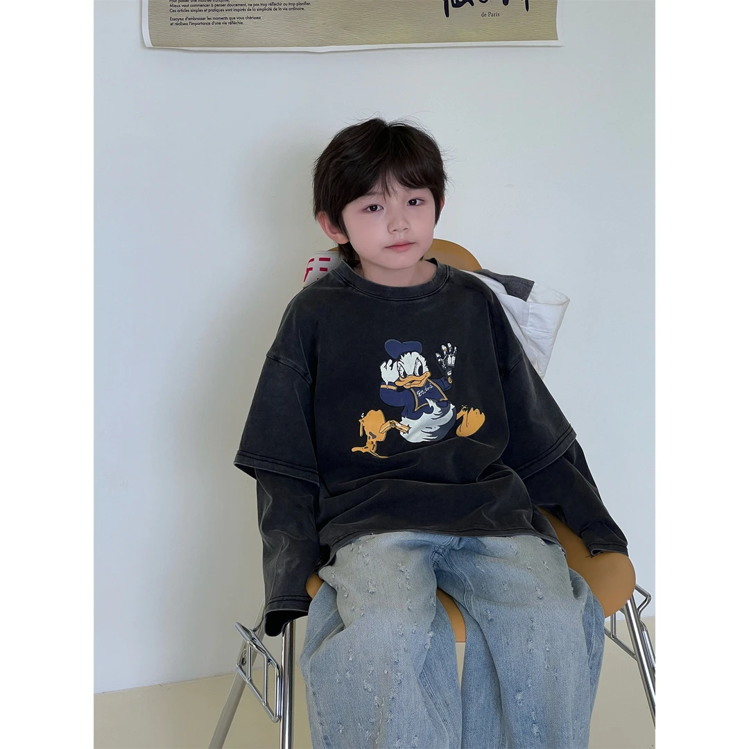 in 爱：nl24秋季男女童质感宽松印花长袖美式假两件唐老鸭T恤011