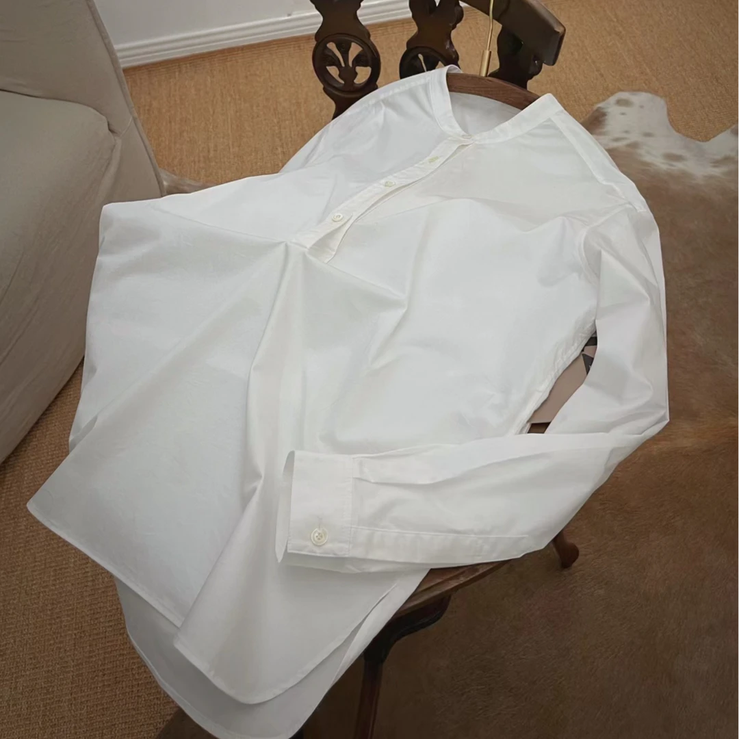 【阿黛】领部设计独特的精工白衬衫