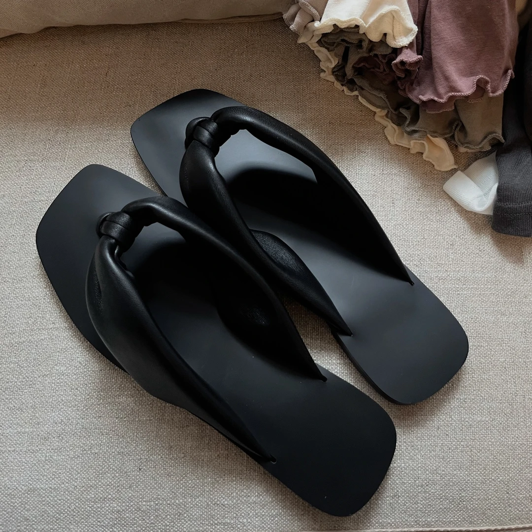 【阿黛】柔软羊皮舒适人字拖