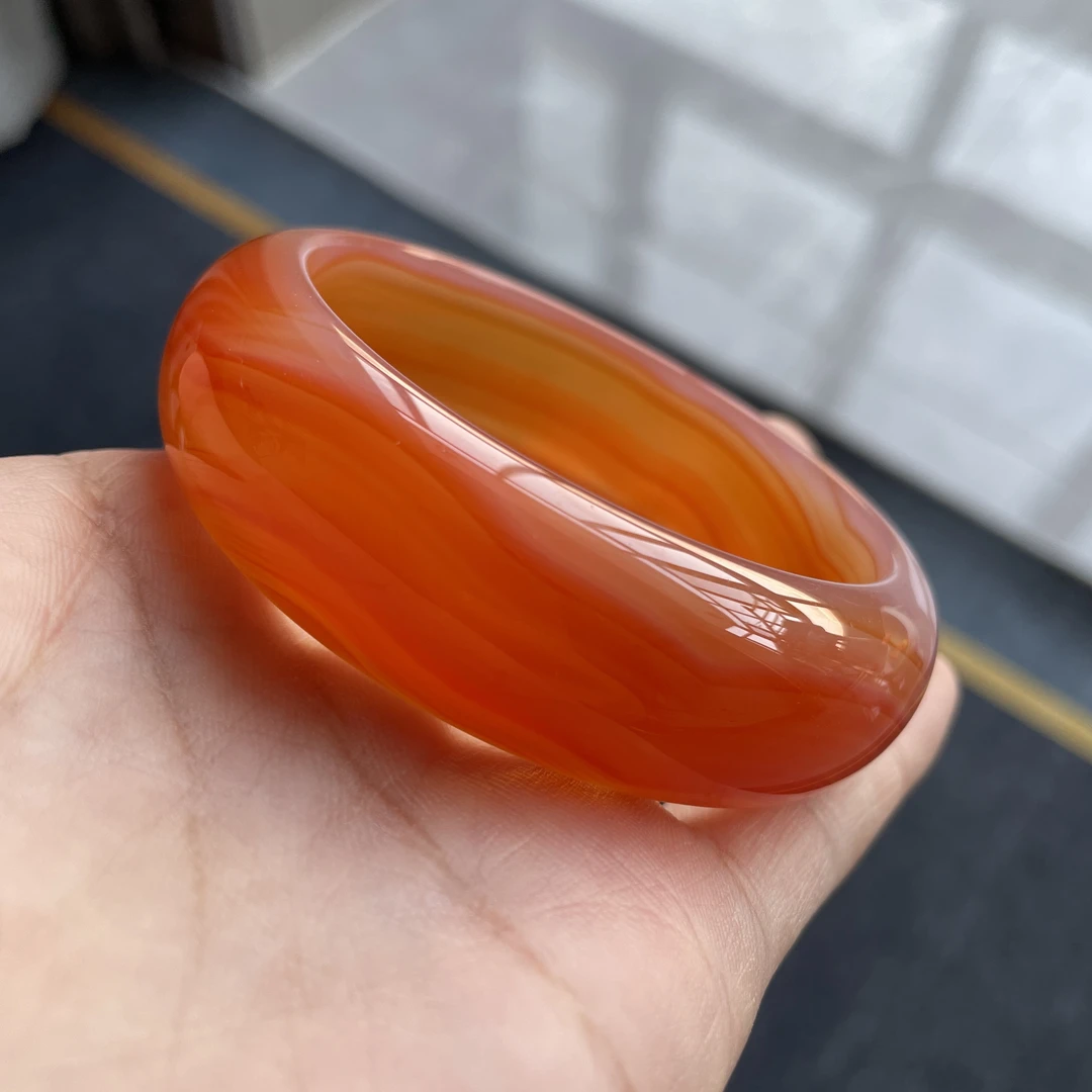 59口径天然玛瑙小轮胎锦鲤飘花丝带荧光手镯（420）