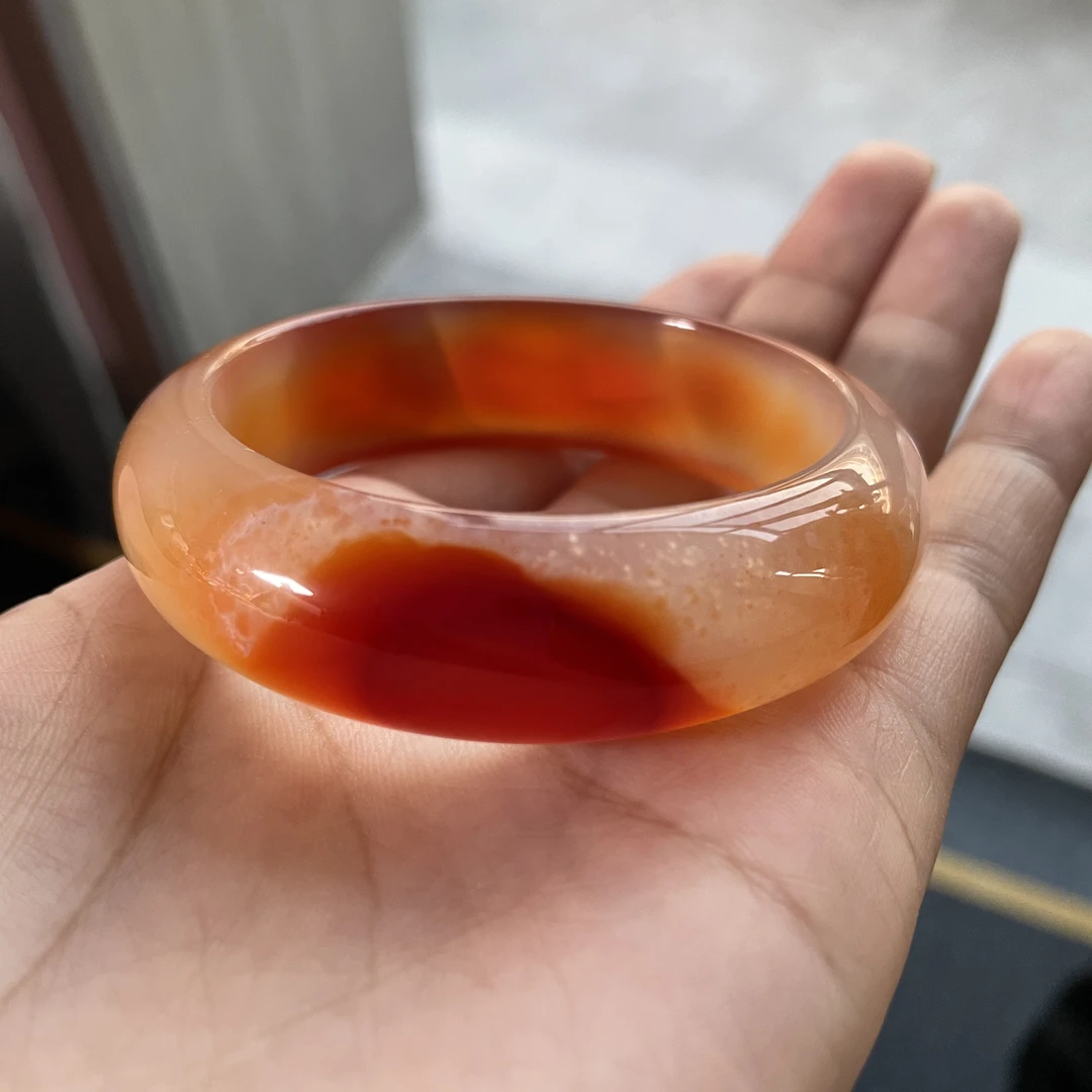 52.8口径天然玛瑙水晶渐变糖红两口俏色好运手镯（068）