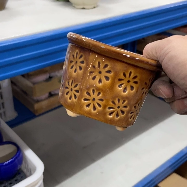 陶瓷20CM以下9.5*8变形