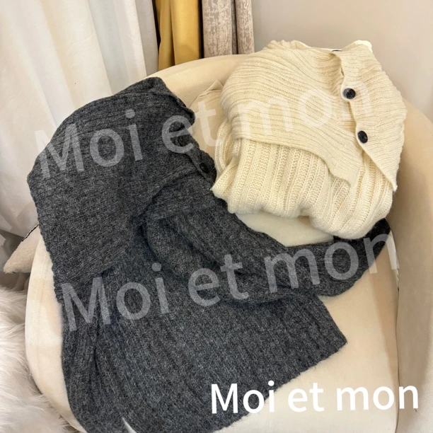 【Moi et mon】秋款小众时尚百搭纯色宽松设计款毛衣上衣