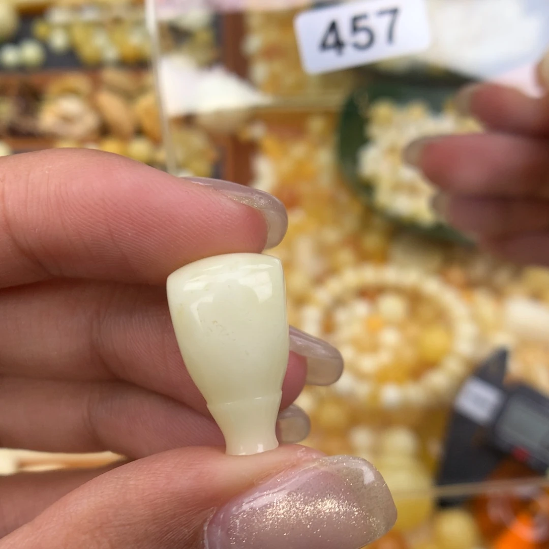 琥珀珠宝奇石未镶嵌11.8