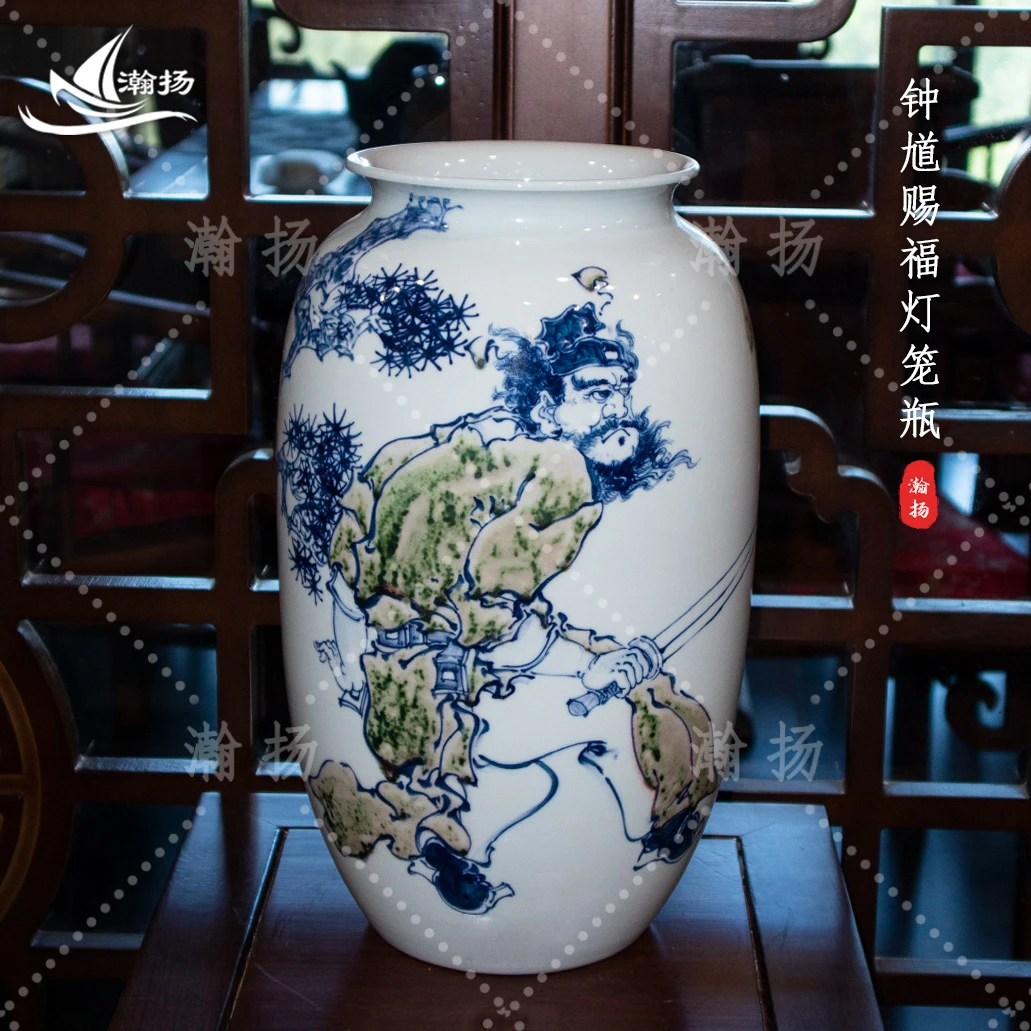 景德镇纯手绘陶瓷花瓶摆件钟馗赐福灯笼瓶