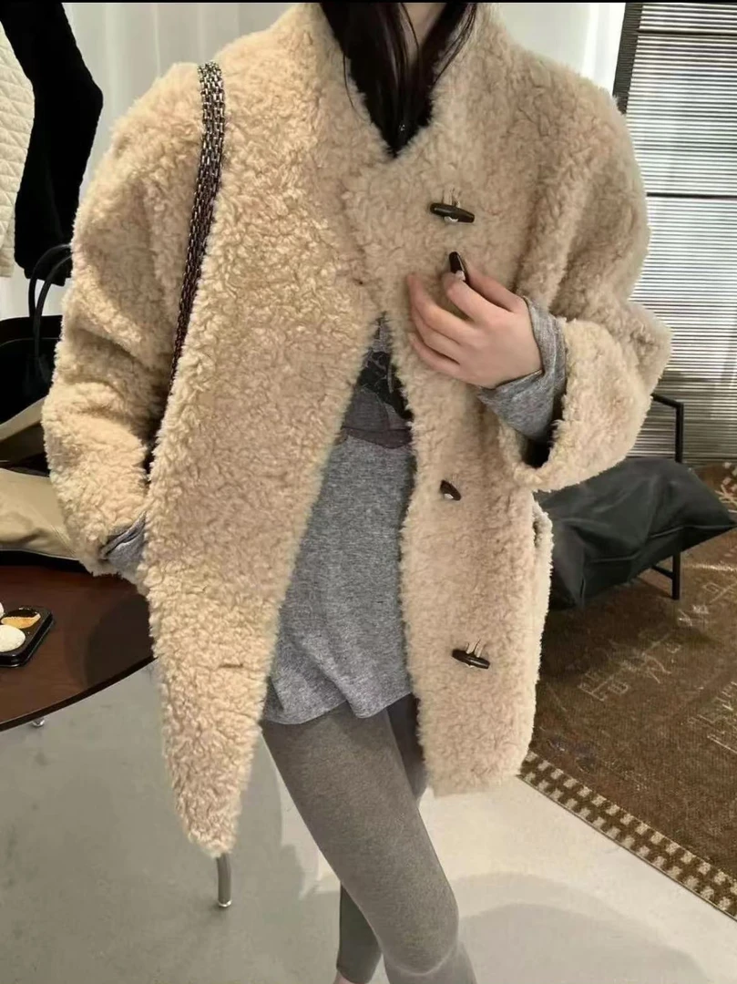 2024新款网红气质韩系通勤冬季中长款保暖女士全羊毛外套(8881)