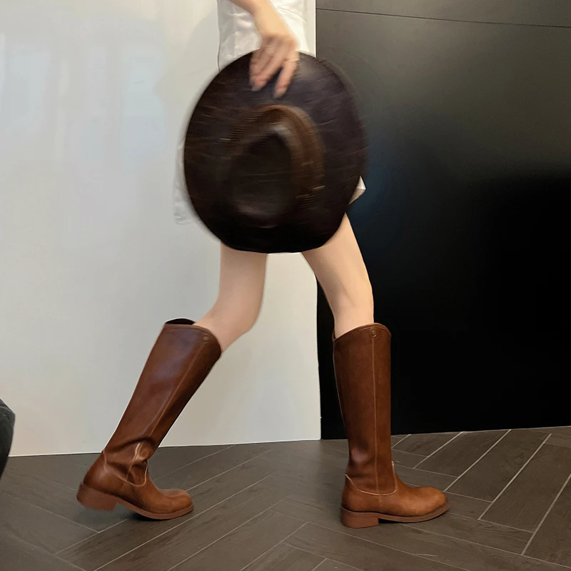 粗跟圆头油皮V口高筒不过膝骑士靴真皮秋冬百搭加绒黑色长筒靴