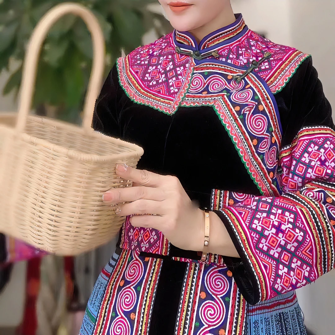云南文山少数民族服饰苗族服饰网红套装