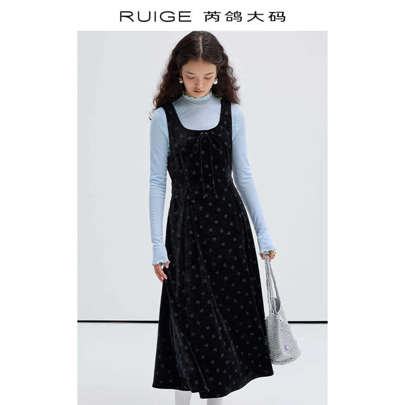 芮鸽大码2025春季新款丝绒背心连衣裙女印花轻奢高级裙子胖mm女装