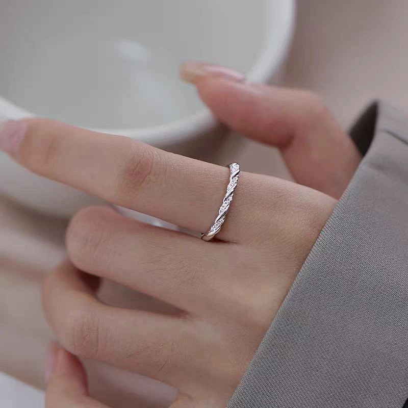 925银戒指 微镶莫比乌斯环戒指女洋气小众设计感开口素圈食指戒