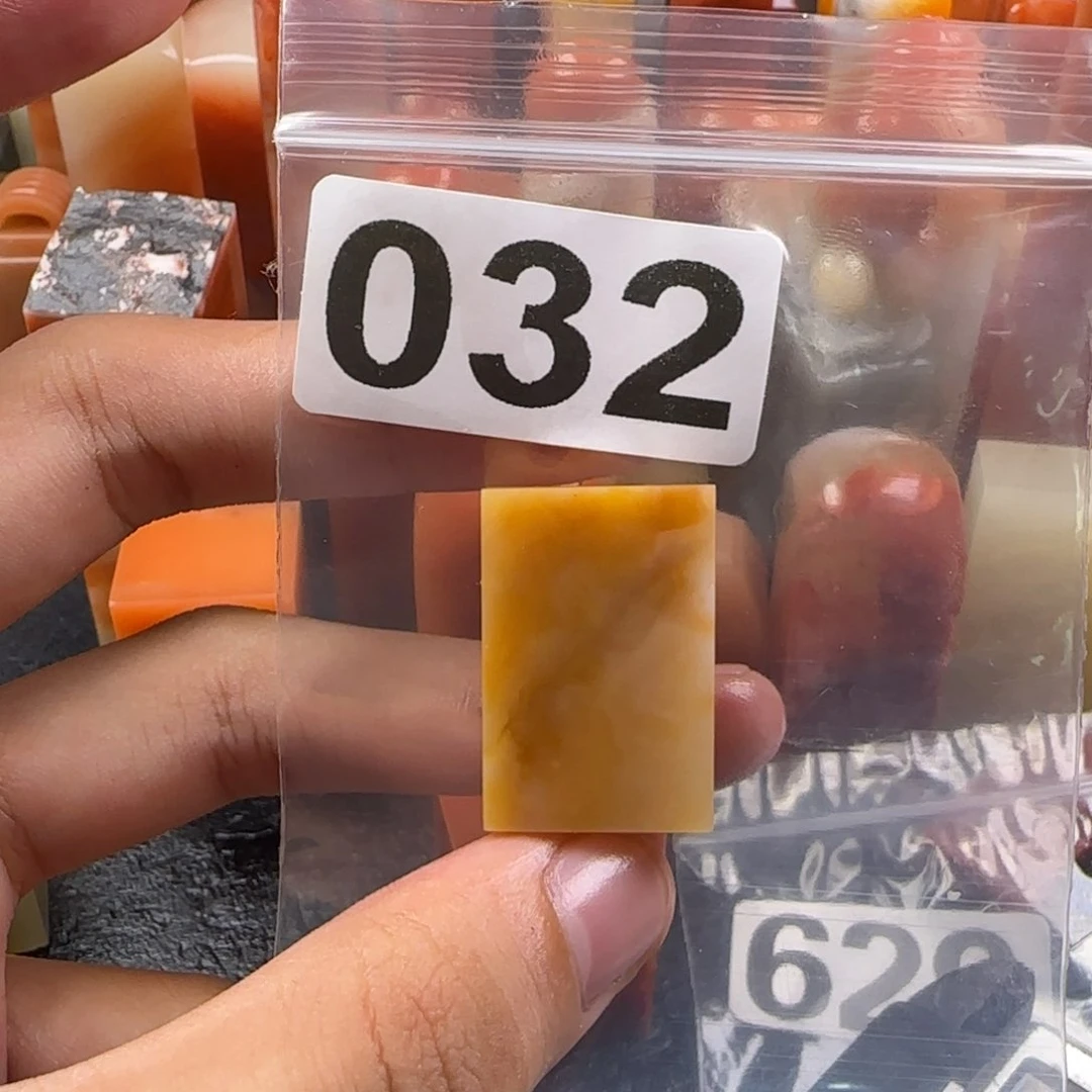 老挝石厚****5jjjkkkkmnm