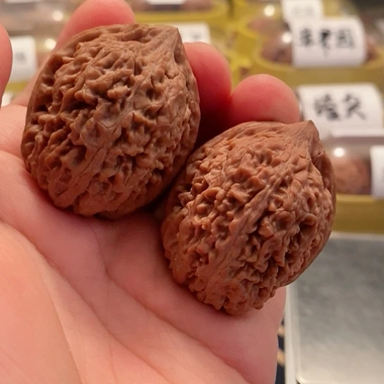 【闪购商品】文玩核桃吊坠尘***花大蒜头