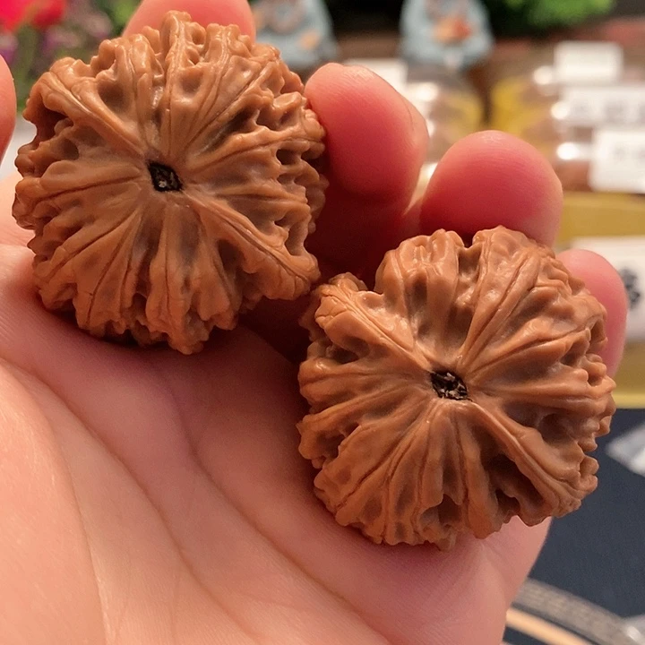 【闪购商品】文玩核桃吊坠用****0通天八