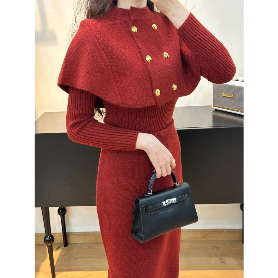 红色小香风针织套装秋冬季2024新款轻奢高级感盐系轻熟三件套装裙