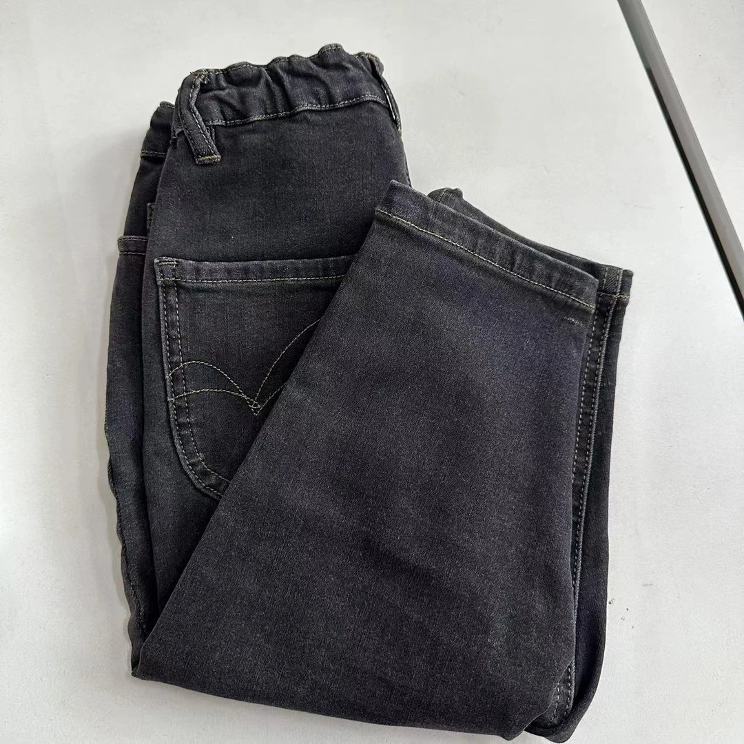 儿童秋冬季拉绒炭黑水洗牛仔裤