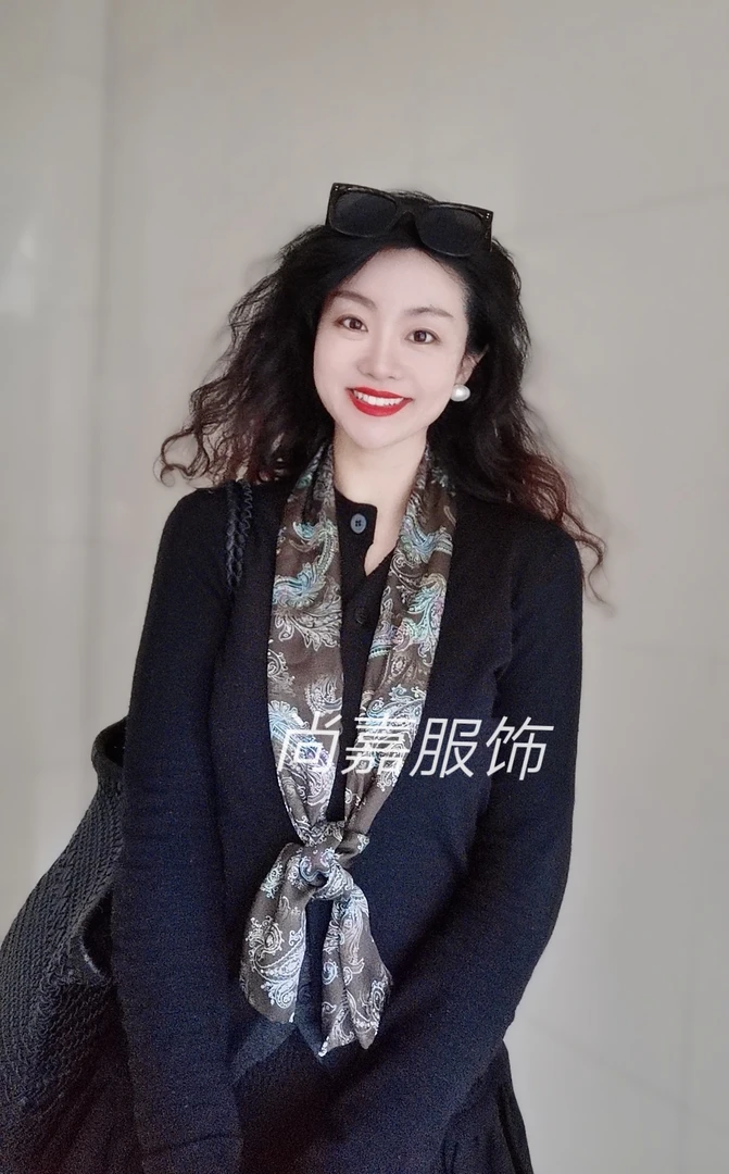 新色调V彩云之南双层新丝缎飘带长巾