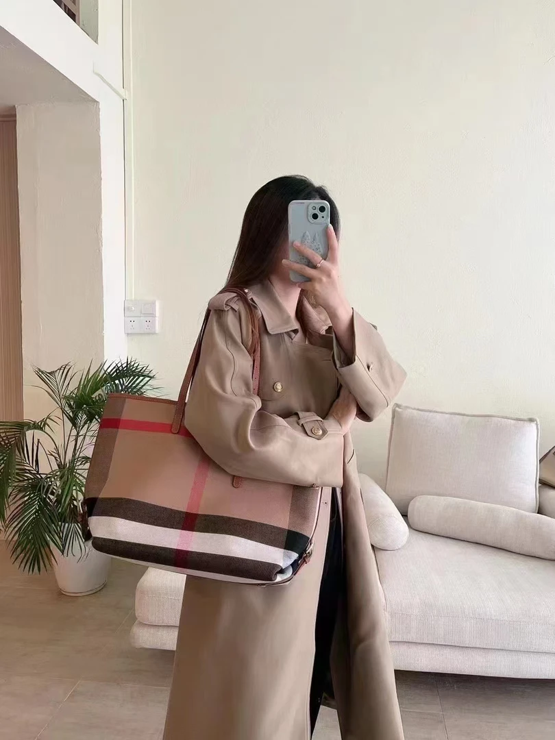 B31  经典休闲百搭帆布配牛皮托特包XX