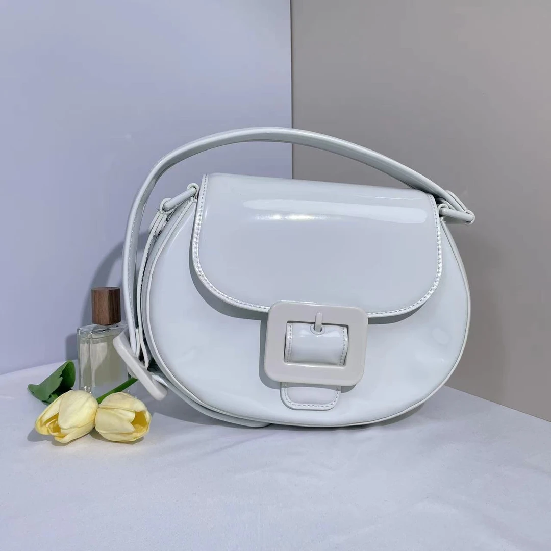 CHARLES&KEITH 20270980浅灰色M女士单肩斜挎包-杨灬