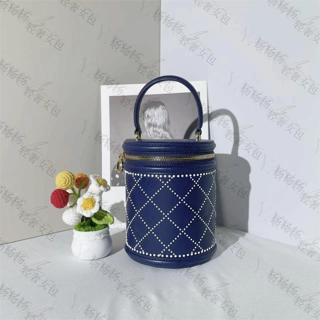 10701260深蓝色S女士单肩斜挎包-杨灬