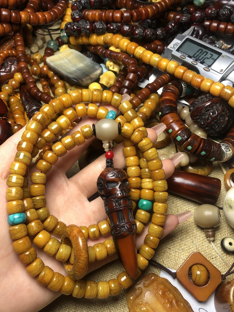 非金属项链 080黄润10绿珠搭配阿呆吊坠脖挂