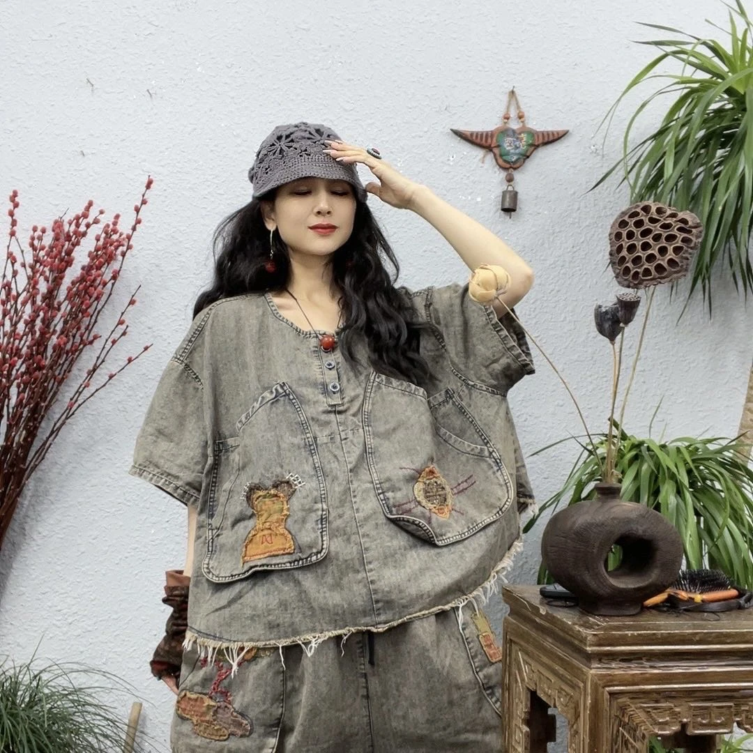 6089-1浅色炒色重工贴布仙人掌牛仔上衣（前61后65胸围150