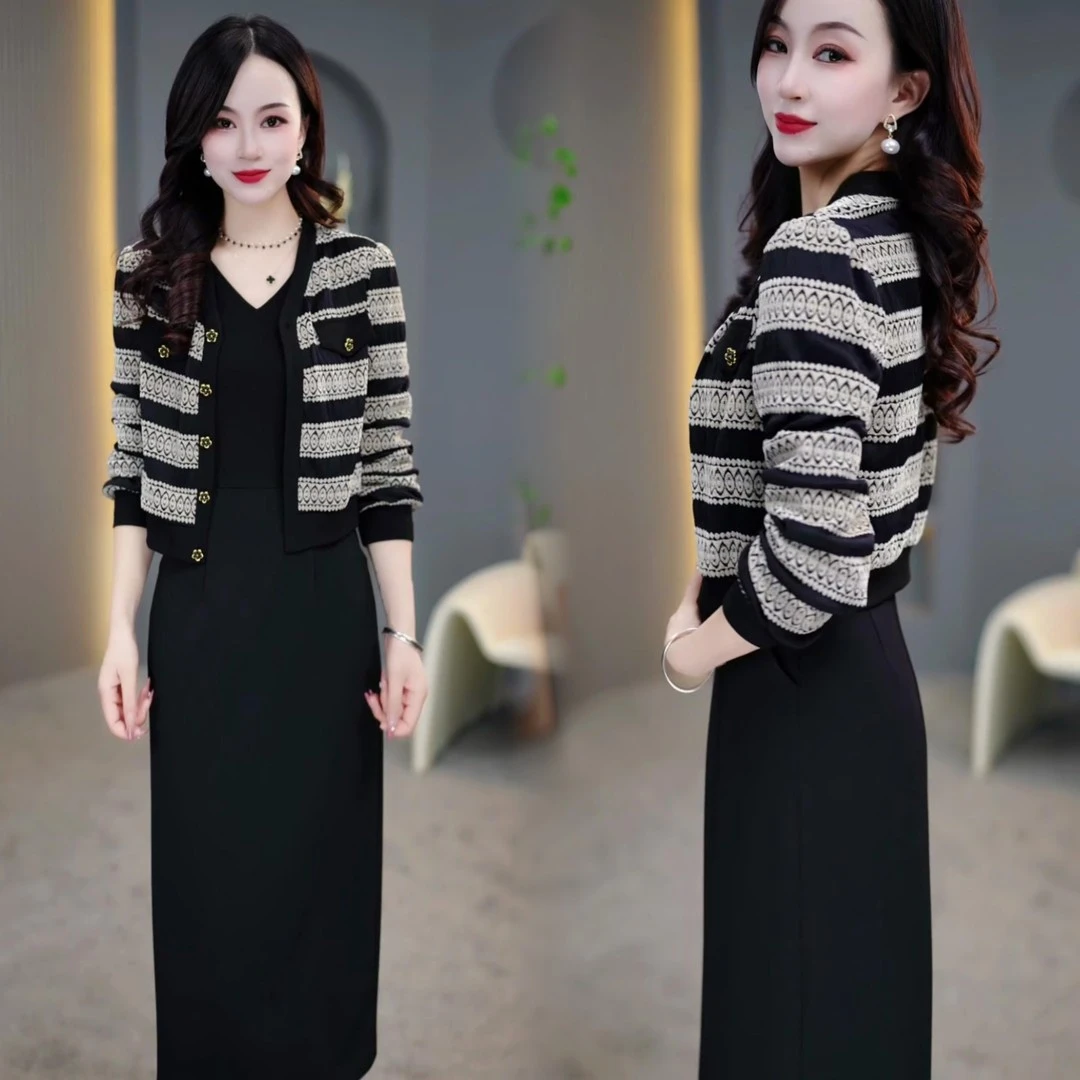 2025初秋新款季收腰时尚气质原创设计条纹外搭中长款连衣裙两件套