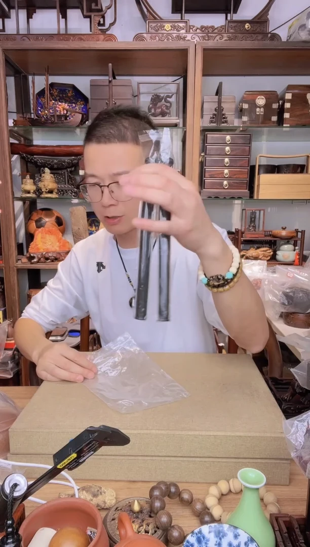 【闪购商品】紫檀木类书架463 紫光檀荷塘月色香筒2个