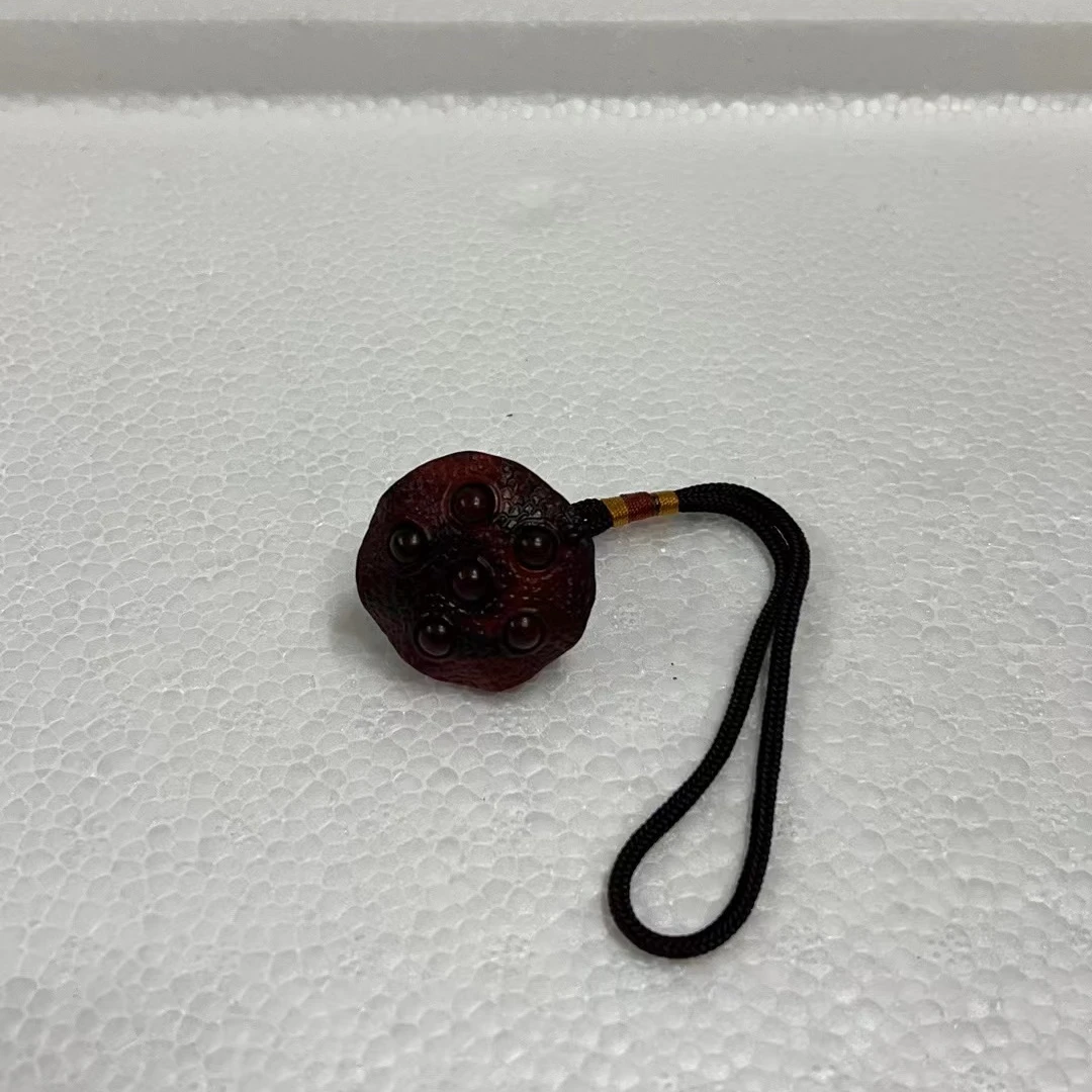 379 小叶紫檀精雕莲蓬把玩件