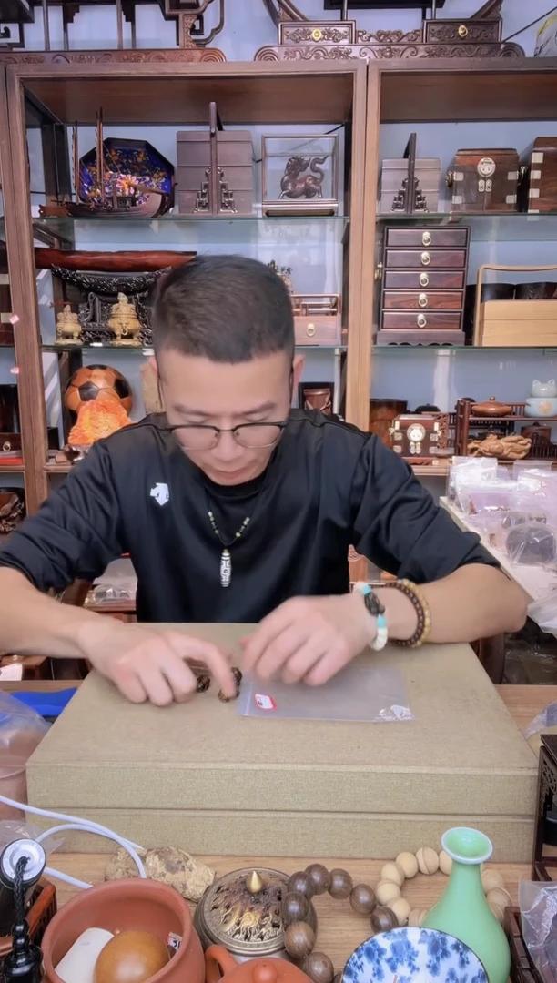 【闪购商品】乌木类书架403 小六貔貅单颗