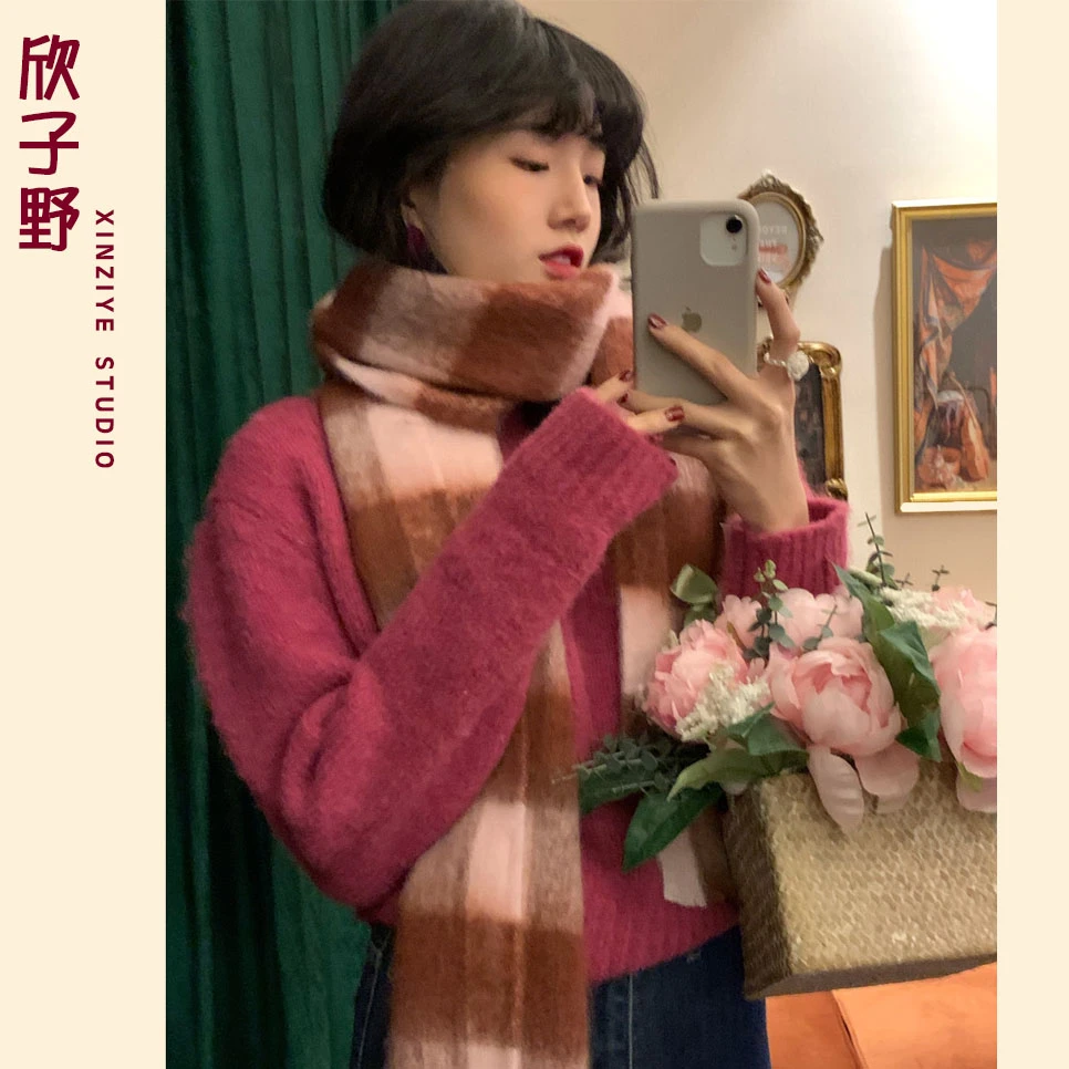 欣子野【草莓吐司】早秋新款复古韩版显温柔圆领纯色毛衣 xz701