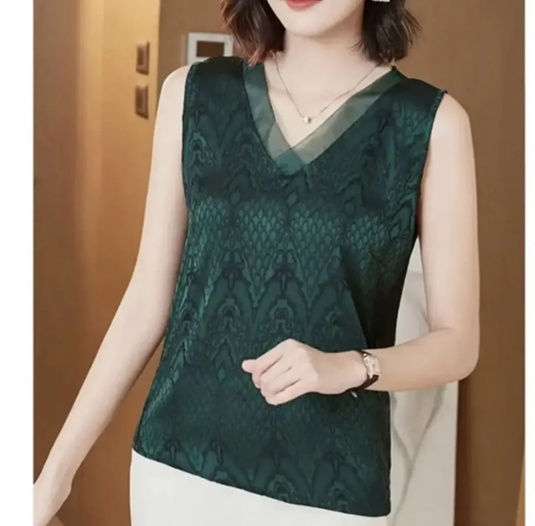女背心打底大码女背心蕾丝显瘦气质新款小V领时尚洋气花萝背心