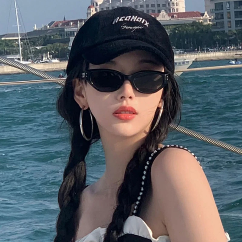 宝港眼镜2024新款太阳眼镜防晒防紫外线网红高级感显脸小墨镜女68