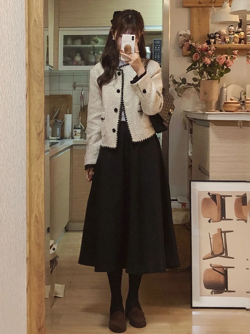 【佩西卡】小香风女2025秋季新款法式优雅复古圆领短外套半裙