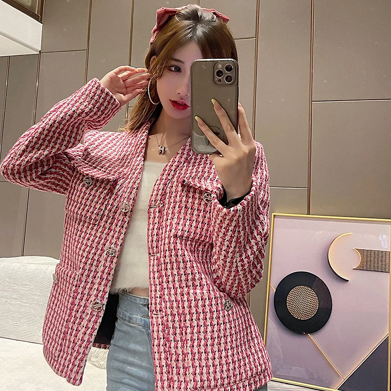 2025秋季新品时尚气质修身显瘦粉色格纹小香风短外套女D66002