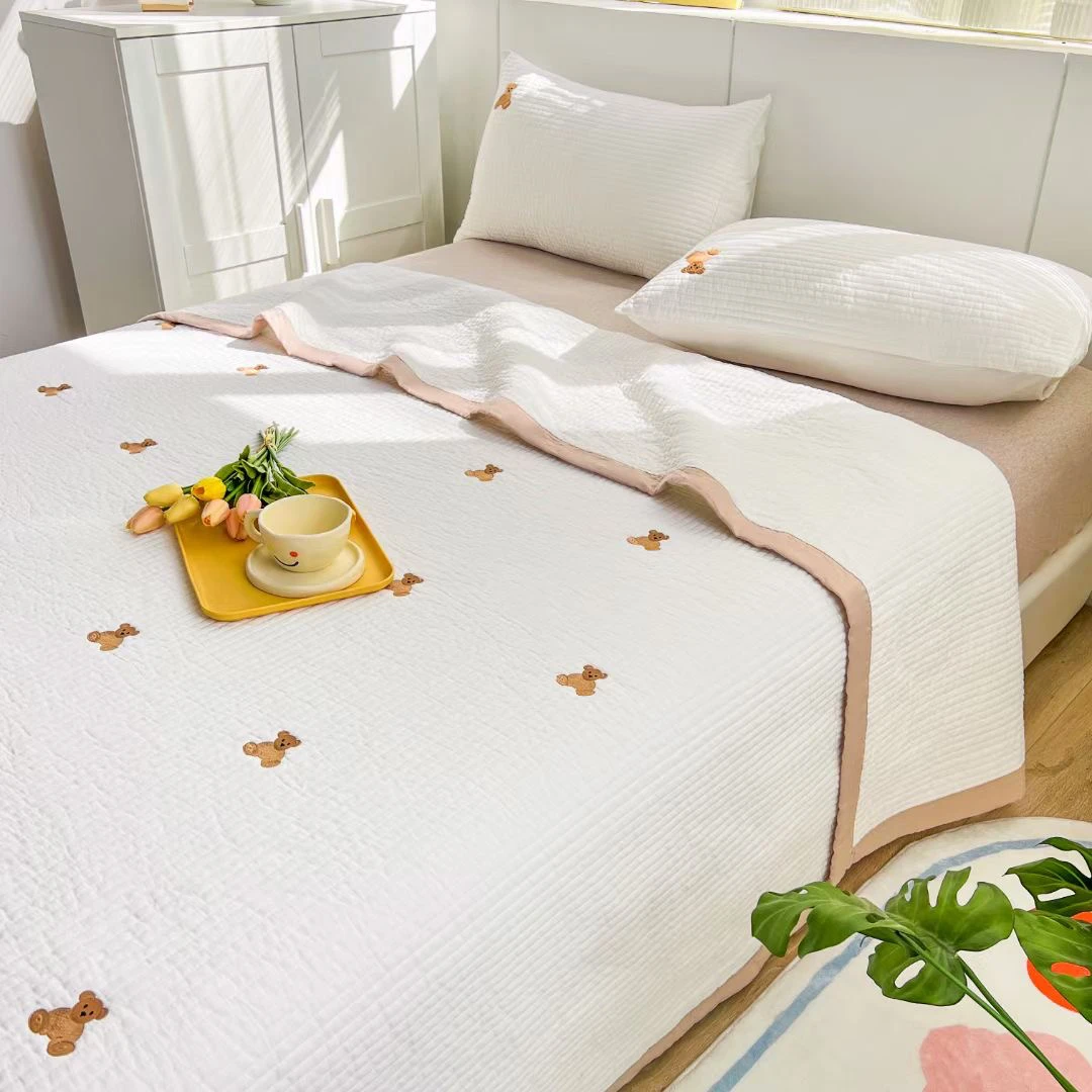 清仓：高端沐颜小熊刺绣三件套