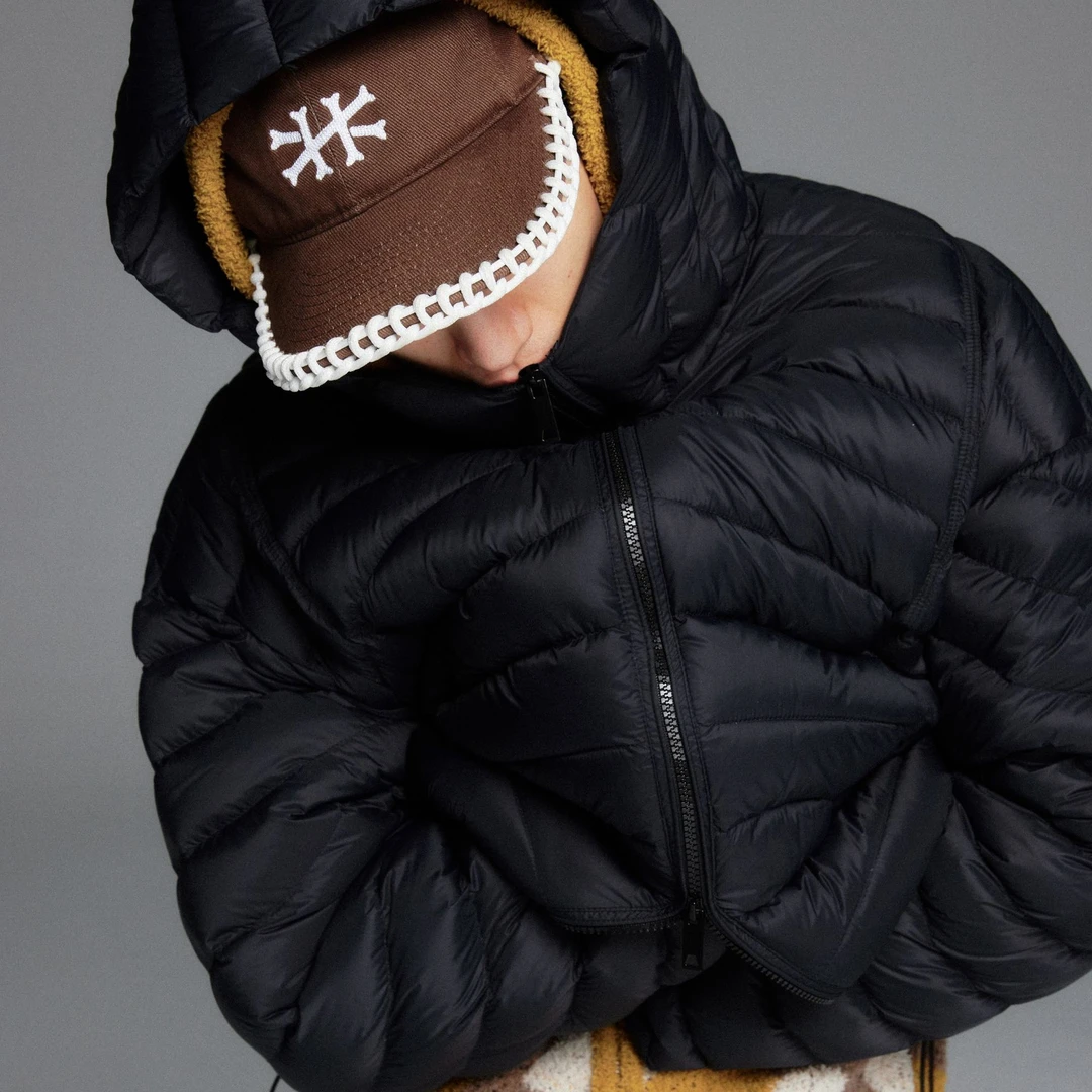 鱼骨廓形连帽羽绒服90白鸭绒 简约保暖 年九一口贰