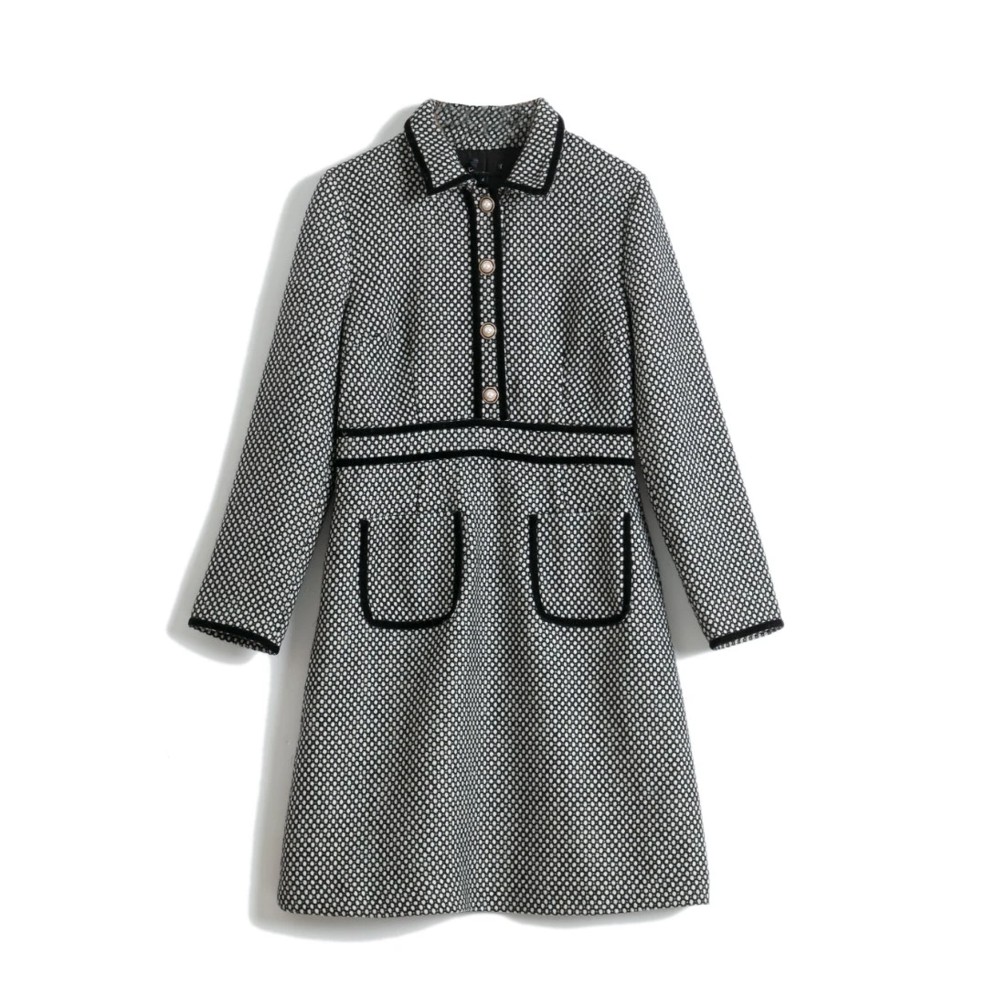 YQ  ZS2223  侧拉链拼色丝绒黑白格翻领长袖连衣裙（卡码拍大）