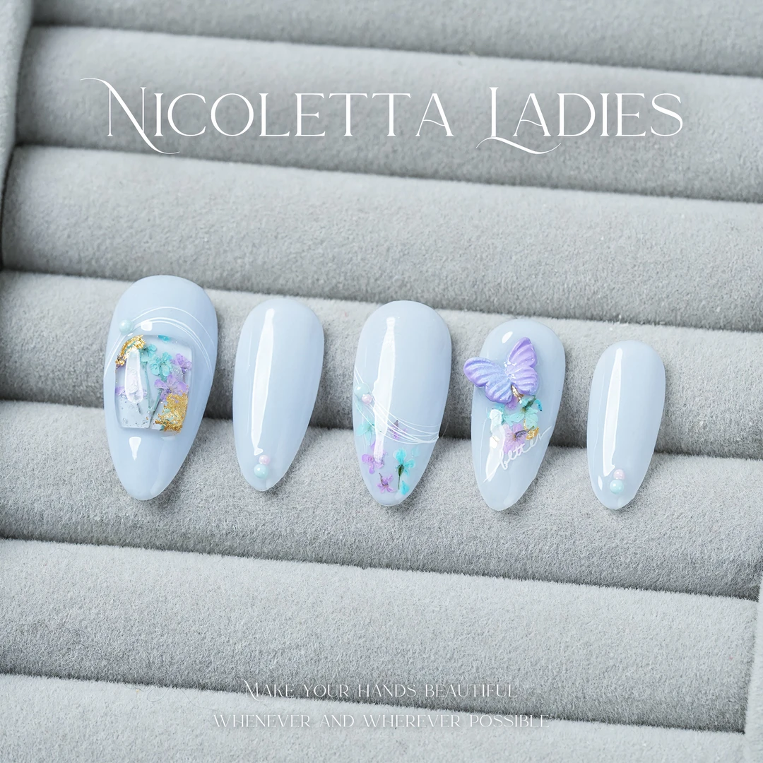 Nicoletta Ladies【风信子】蓝紫手绘干花蝴蝶杏仁甲手工穿戴美甲