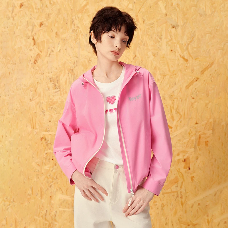 24新款秋季女外套轻量速干索罗娜运动休闲连帽外套女ZC34310130