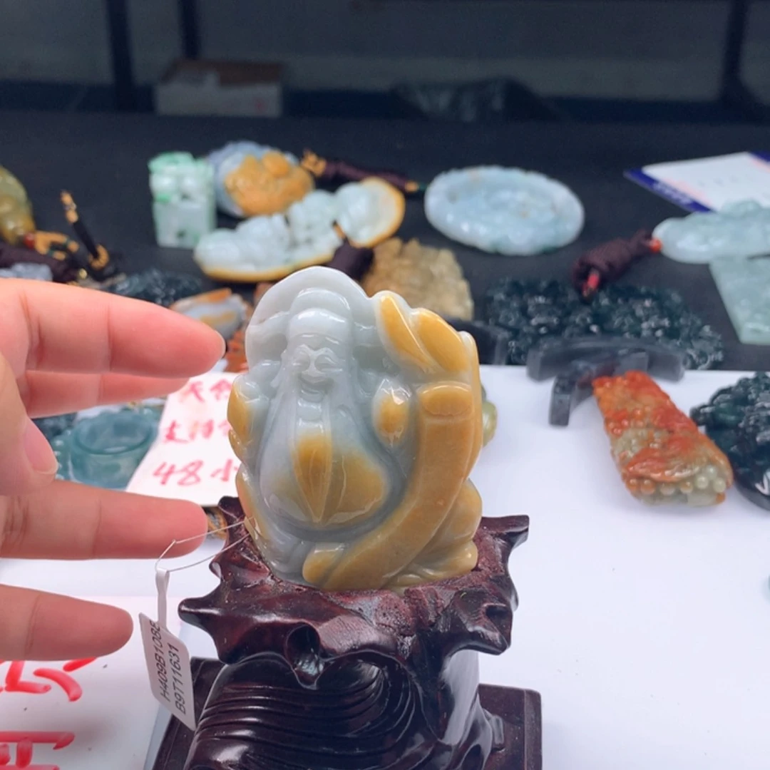【闪购商品】翡翠颈饰未镶嵌