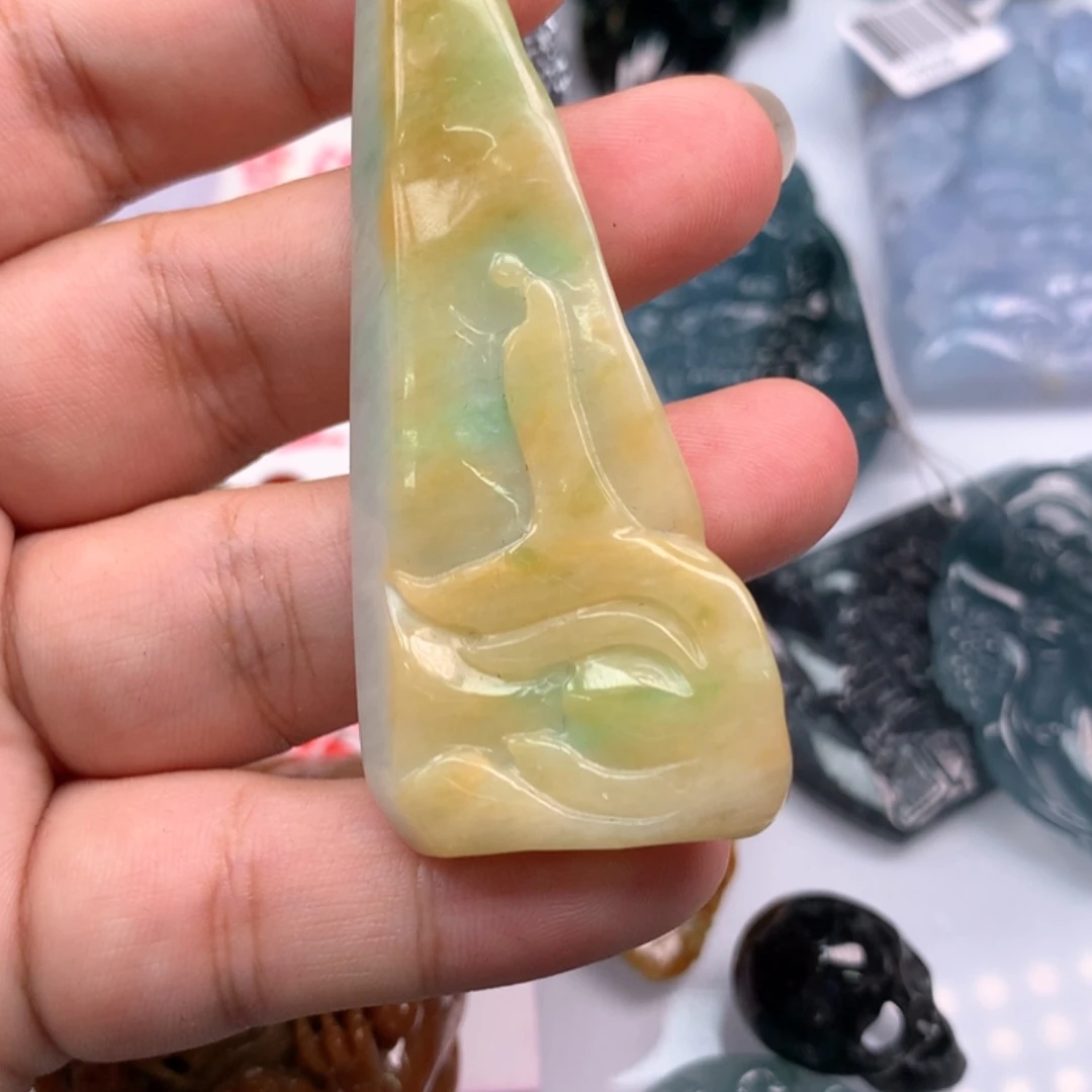 【闪购商品】翡翠颈饰未镶嵌
